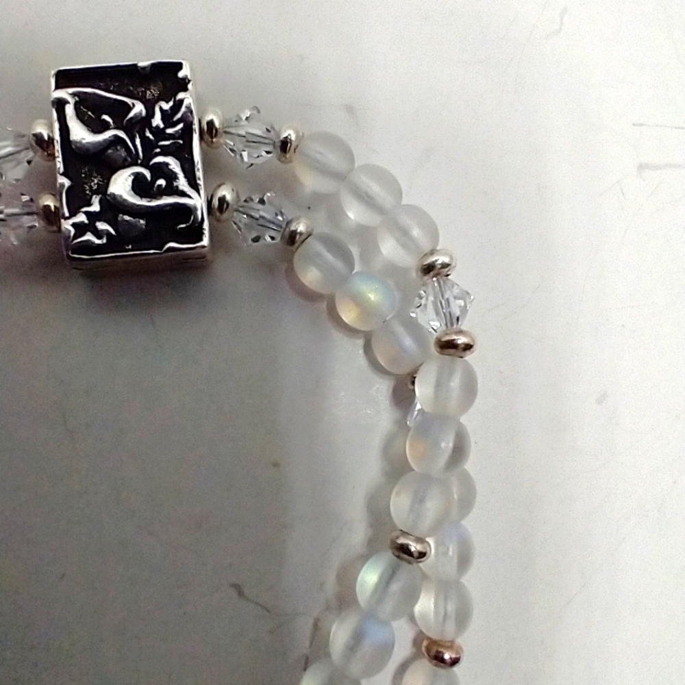 Handmade Calla Lily bracelet - Picture 7 of 8